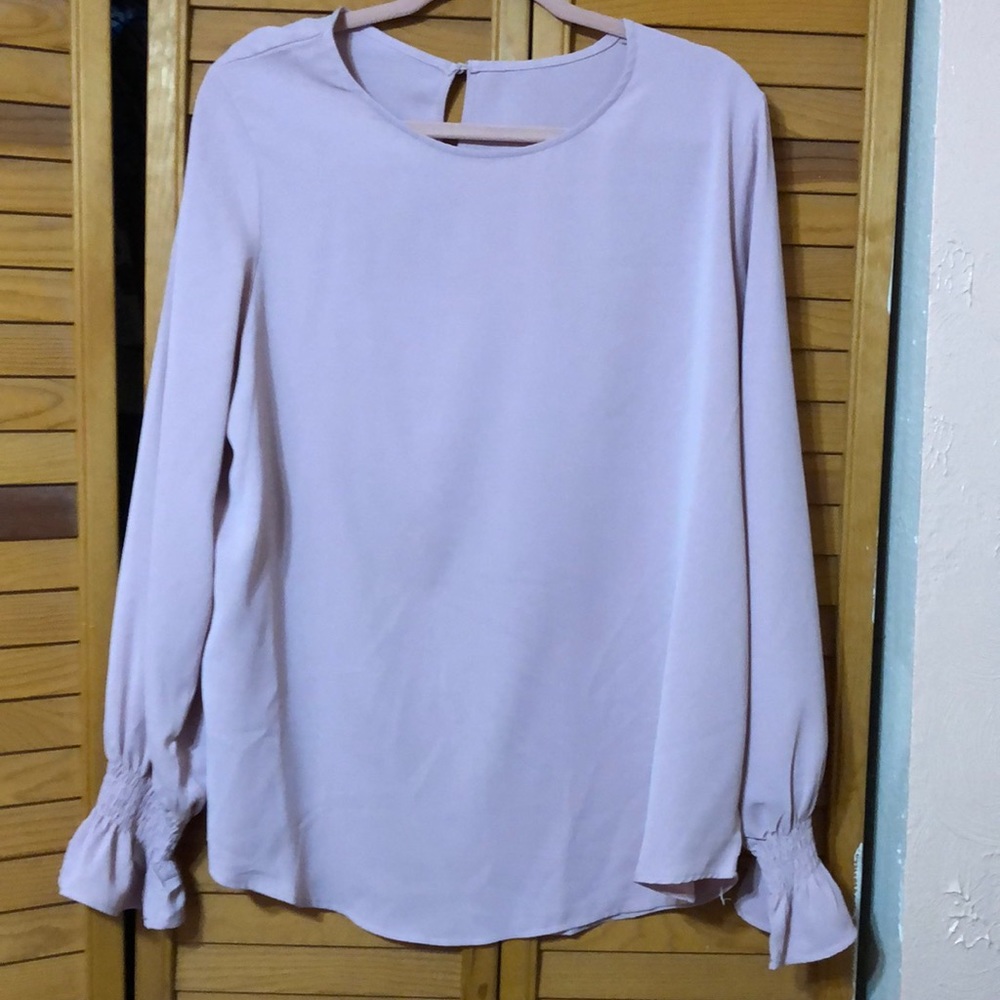 Beautiful pink chiffon blouse. Size XL